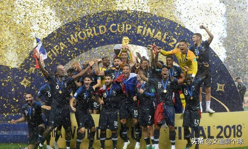 阿斯：努涅斯与萨拉赫关系密切，可能帮助利雅得新月引进后者（阿斯：努涅斯或凭私交助利雅得新月签下萨拉赫）