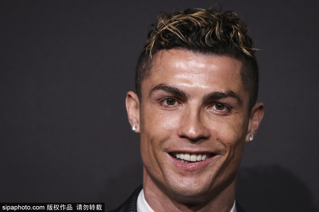 天空：水晶宫认为只有利物浦可能会在冬窗尝试买格伊（天空体育：水晶宫称今冬或仅利物浦会尝试签下格伊）