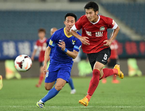 半场战报：法兰克福0-0沃尔夫斯堡（半场速报：法兰克福与沃尔夫斯堡0-0握手言和）