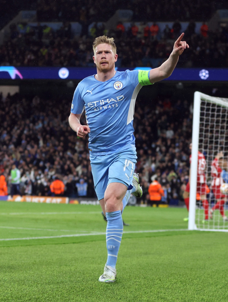 篮球湖人球员场上发挥获得球迷认可（湖人球员出色表现赢得球迷称赞）