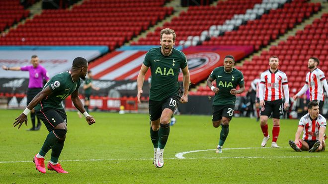 热闻｜达洛特破门，曼联1-1平西汉姆联反超利物浦升英超第八（达洛特建功，曼联1-1战平西汉姆，超越利物浦升至英超第八）