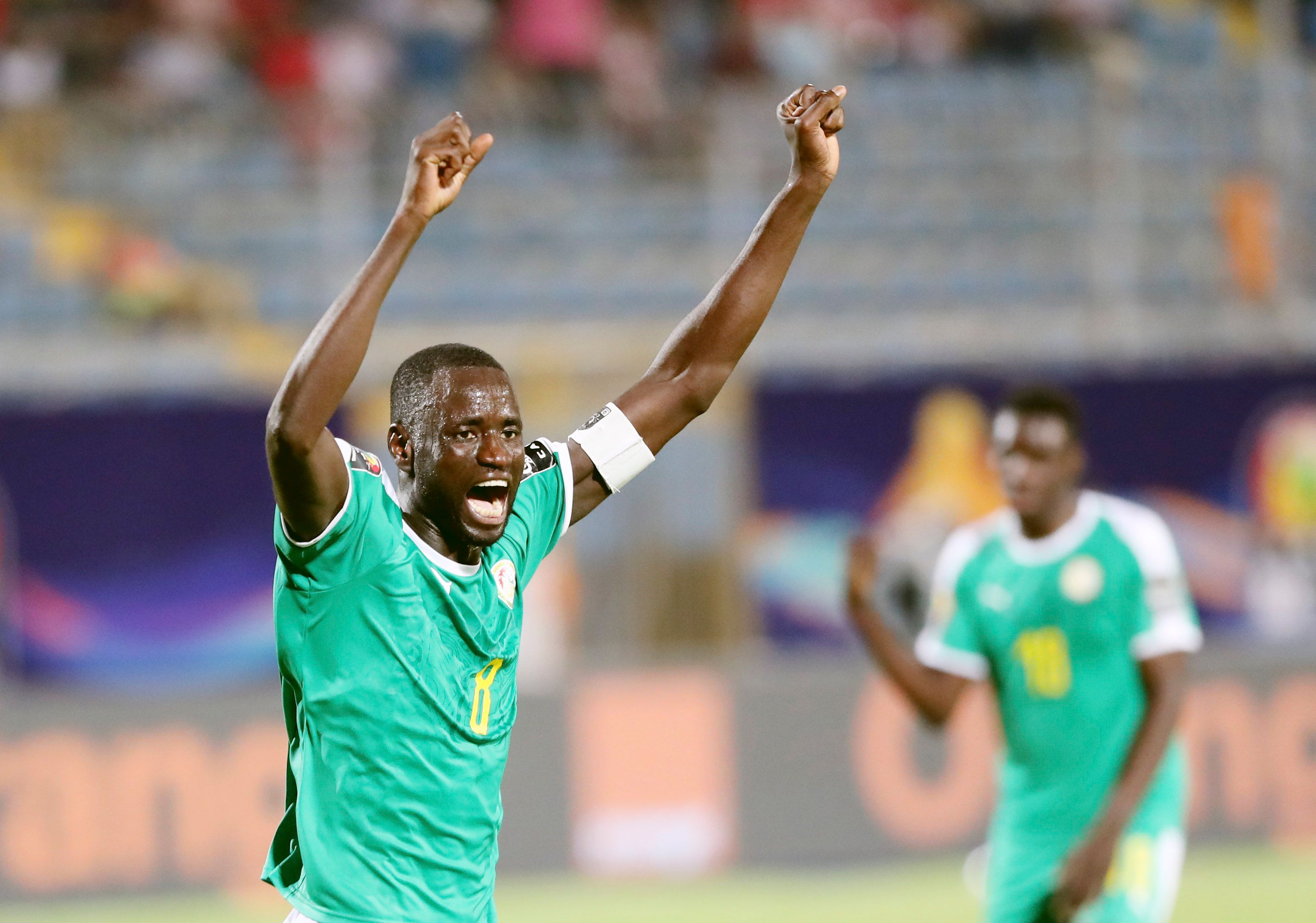 足球巴萨传奇出山担任俱乐部高层