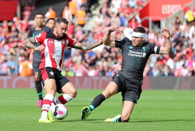 上海男篮39分大胜！新赛季开门红，弗格首秀10分，怀特塞德11分（上海男篮39分狂胜迎新季开门红，弗格首秀拿10分，怀特塞德贡献11分）