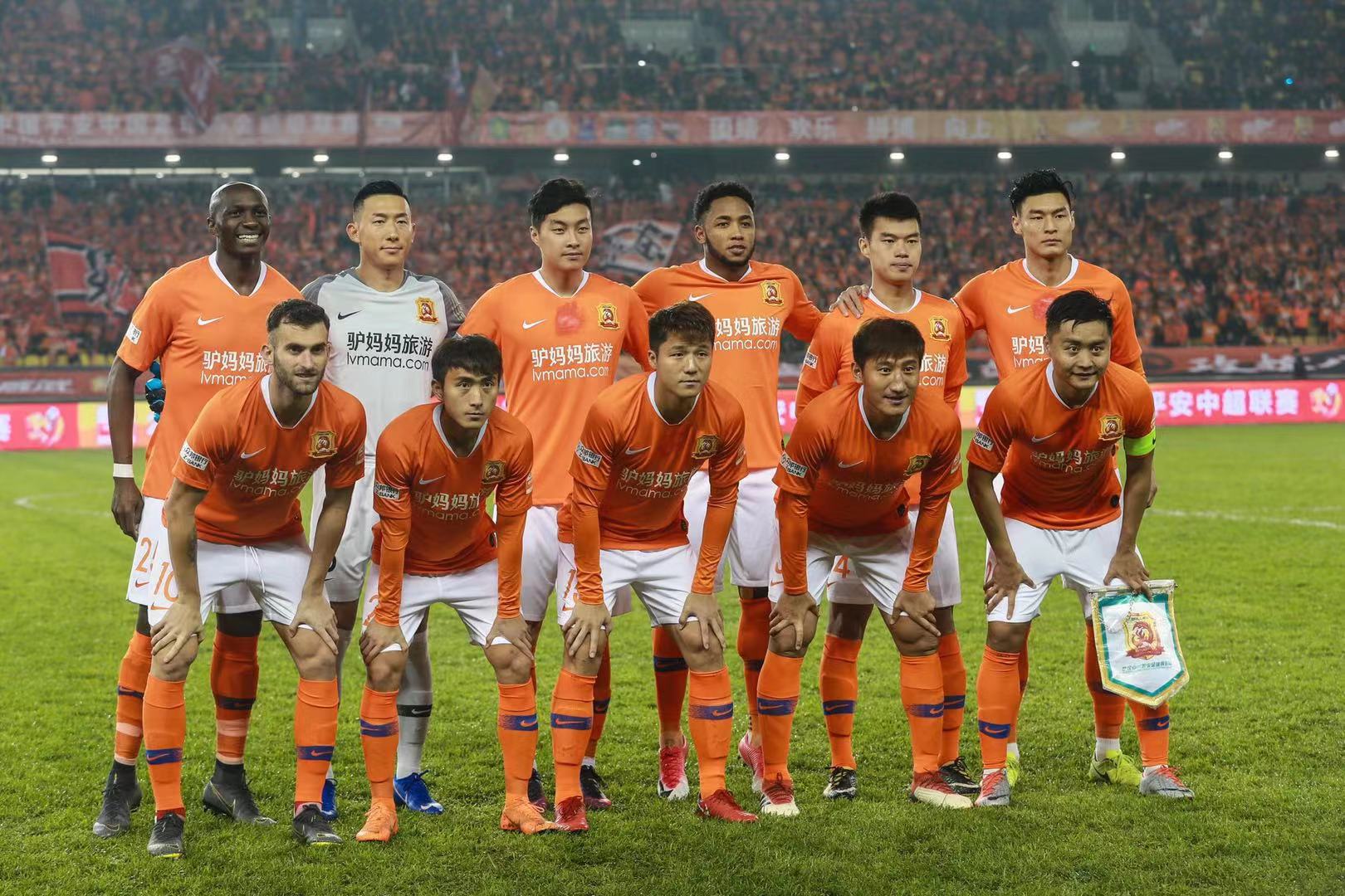 美媒：森林狼对欧文有意，爱德华兹本人支持这一举措