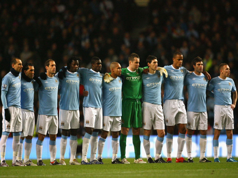 8场首发惊艳亮相！倪非凡一传进步大，但关键局仍靠老将（连续8场首发表现惊艳！倪非凡一传显著提升，关键时刻仍需老将托底）