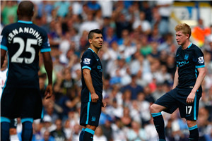 伊涅斯塔：佩德里不必成为我，希望他未来达到更高水平（伊涅斯塔：佩德里无需做我的翻版，期待他未来更上一层楼）