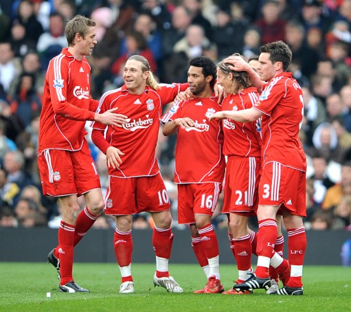 中超俱乐部财政状况恢复中（中超俱乐部财务逐步复苏）